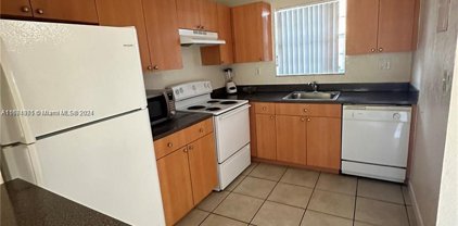 4865 Nw 9th Dr Unit #4865, Plantation