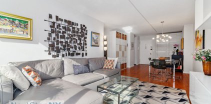 245 E 54th  Street Unit 8N, New York