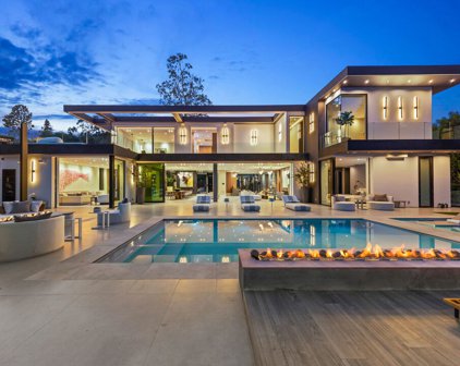 120 N Glenroy Ave, Los Angeles