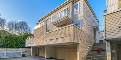 1167 Vidal Street, White Rock