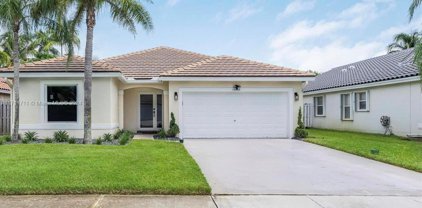 19189 Nw 24th Ct, Pembroke Pines