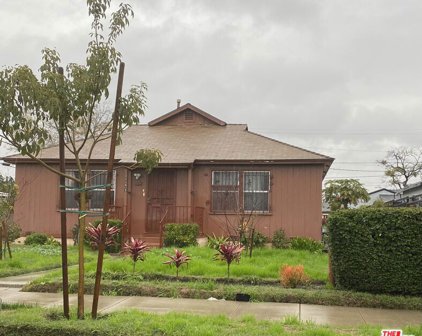 941 E Imperial Highway, Los Angeles