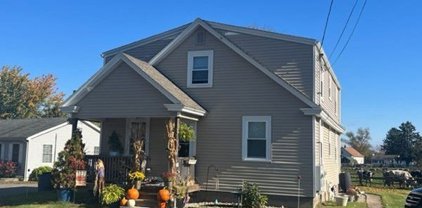 8 N Central Ct, Peabody