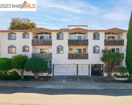 2124 Parker St, Berkeley