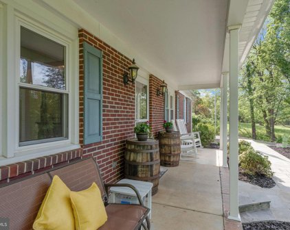 6008 Old Bust Head Rd, Broad Run
