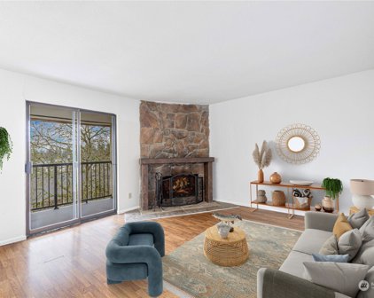 12515 NE 145th Place Unit #D120, Kirkland