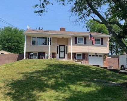 1056 Mulberry Place, Toms River
