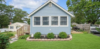 415 Locust Drive, Rocky Point