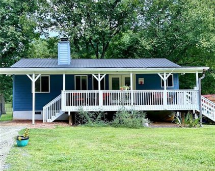 8042 Brooks Lake Road, Browns Summit
