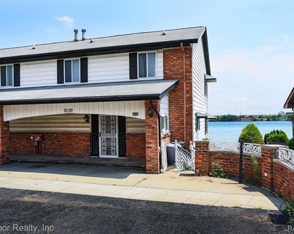 3220 MILITARY, Port Huron