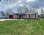 824 S Leroy, Fenton image