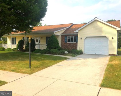 109 Wheaton Dr, Littlestown