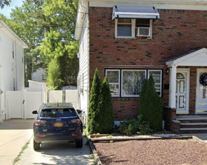 42 Hitchcock Avenue, Staten Island