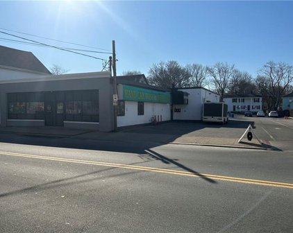 942 Mineral Spring  Avenue, North Providence