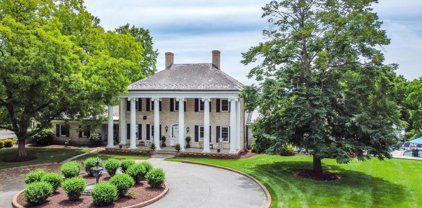 1785 Ocean Gtwy, Trappe