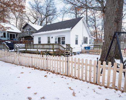 1092 Woodland Beach, Battle Creek