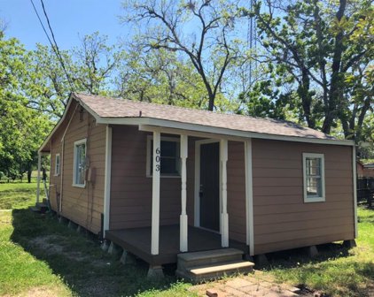 603 W 6th Street, Sweeny
