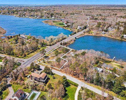 59 Old Main Road, Quogue