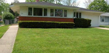1730 N Fernandez Avenue, Arlington Heights