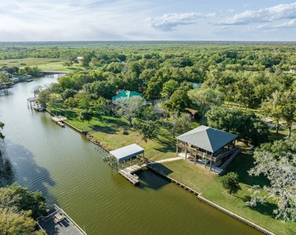 80 County Road 290, Sargent
