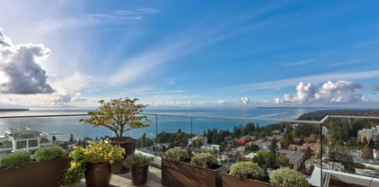 15152 Russell Avenue Unit PH2, White Rock