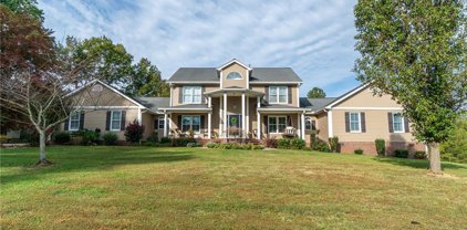 5663 Trotter Country Road, Archdale