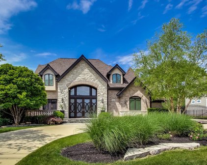 1528 S Douglas Avenue, Arlington Heights