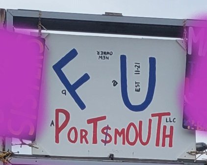 1074 East Main Road, Portsmouth