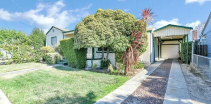18 W 17th Street, Antioch