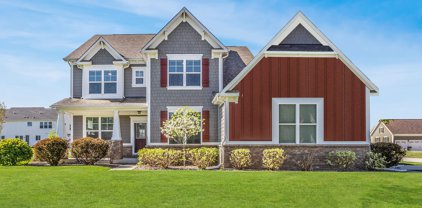6797 Ethens Glen Drive, Avon