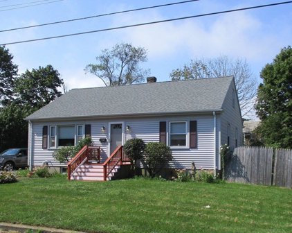 40 Chestnut St, Fairhaven