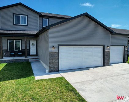 338 N 104 Street, Lincoln