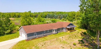 4251 32 MILE, Bruce Twp