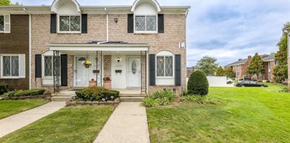 14037 McKinney, Sterling Heights