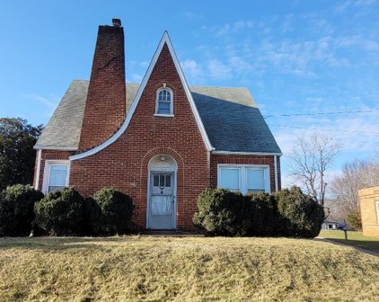 4910 S Amherst Highway, Madison Heights