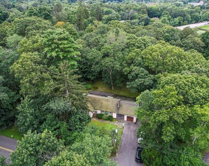 149 Bradlee Rd, Milton