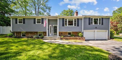 53 Rip Van Winkle  Circle, Warwick