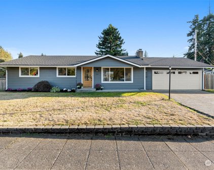 320 E Maple Street, Arlington