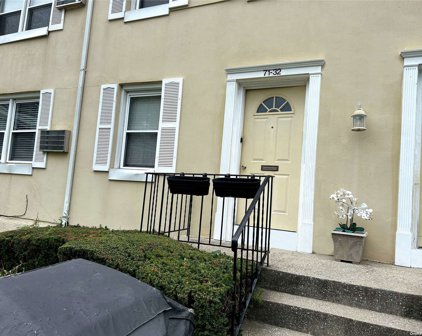 71-32 Little Neck Park Unit #148 B, Floral Park