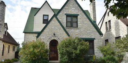 2425 North 60th Street, Wauwatosa