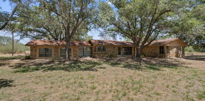 464 Williams Rd, Poteet