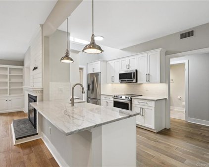 706 Heritage Village Unit A, Southbury