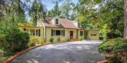 110 Warren Ln, Charlottesville