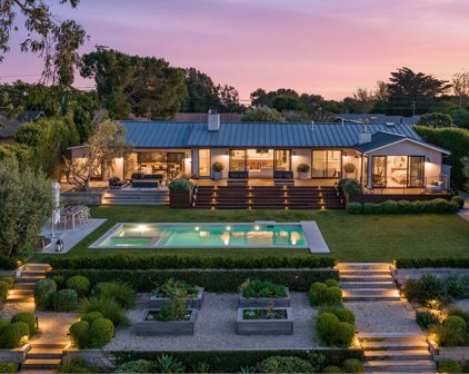 29351  Bluewater Rd, Malibu