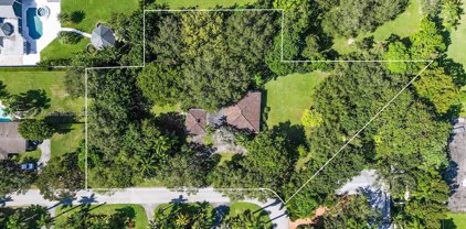 13500 Sw 68 Court, Pinecrest