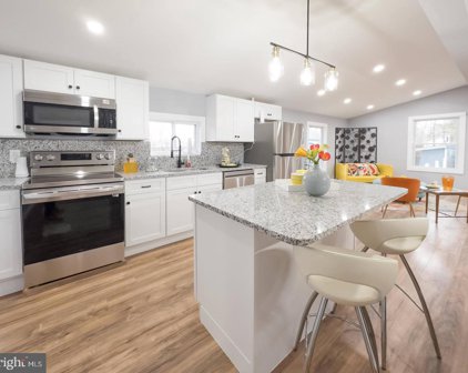 9480 Bland St, Waldorf