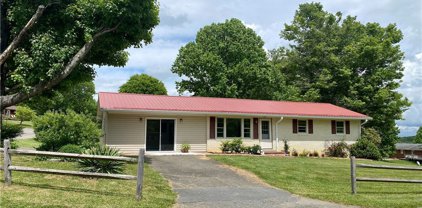 1447 Collins Road, Sparta