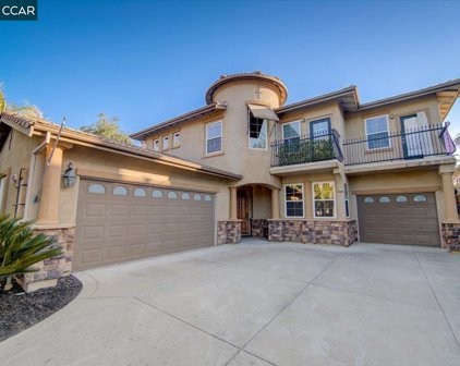 333 Foothill Dr, Brentwood