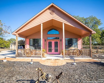 595 Private Road 1515, Bandera