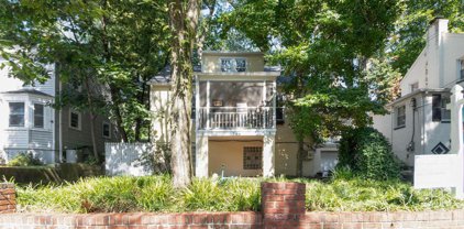 706 Maplewood Ave, Takoma Park